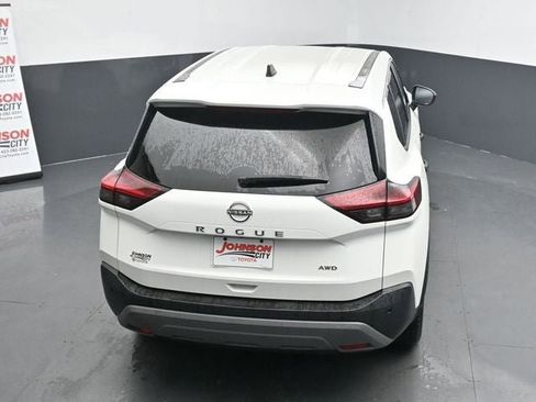 Used 2023 Nissan Rogue S image 34
