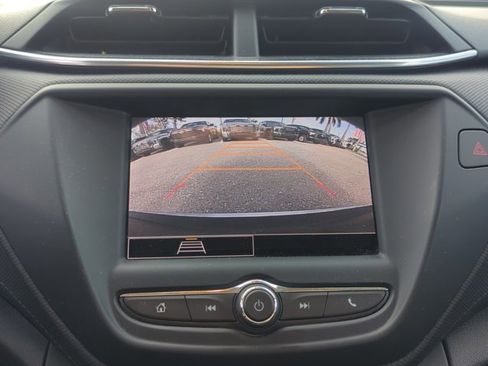 Used 2023 Chevrolet TrailBlazer LT FWD image 19