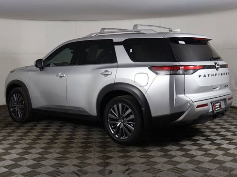 Used 2023 Nissan Pathfinder SL w/ SL Premium Package image 12