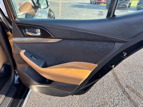 Used 2016 Nissan Maxima SR image 27