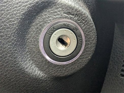 Used 2016 Toyota Tacoma SR5 image 30