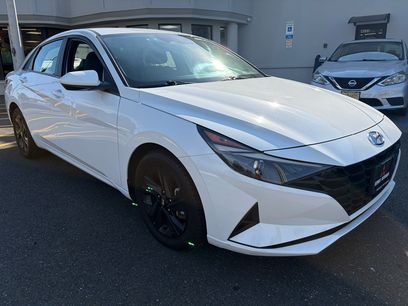 Used 2023 Hyundai Elantra SEL