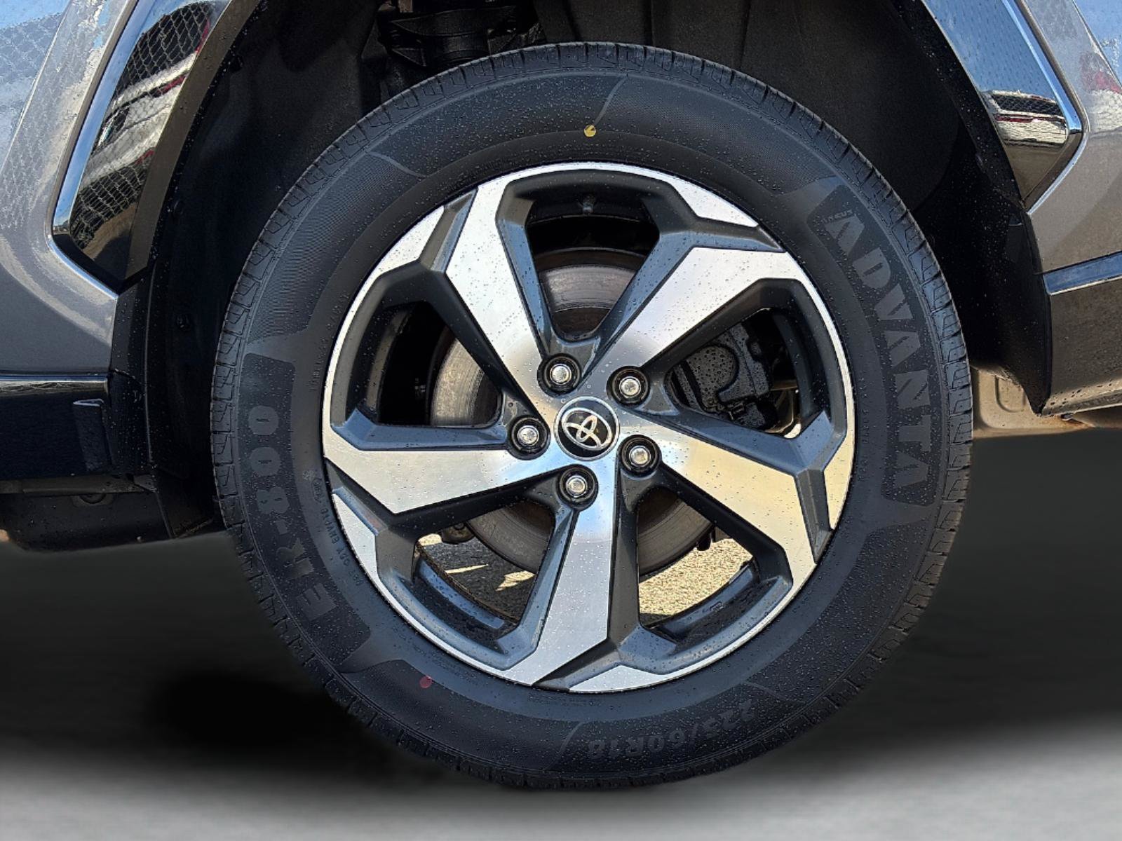 Used 2023 Toyota RAV4 SE AWD/4WD image 13