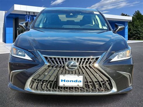 Used 2023 Lexus ES 300h w/ Premium Package image 28