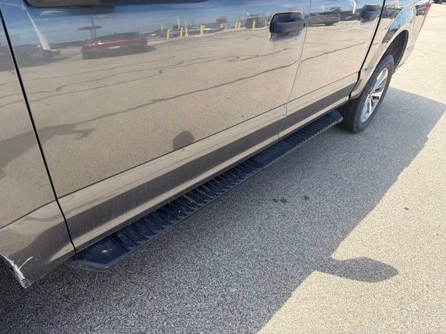 Used 2018 Ford F150 XL w/ Equipment Group 101A Mid AWD/4WD image 4