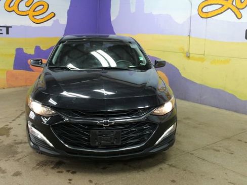 Used 2024 Chevrolet Malibu LT w/ Midnight Edition FWD image 3