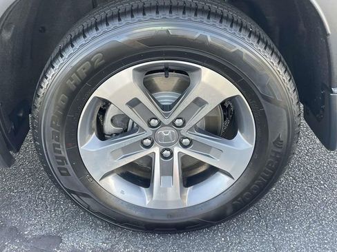 Used 2025 Honda Pilot EX-L image 6