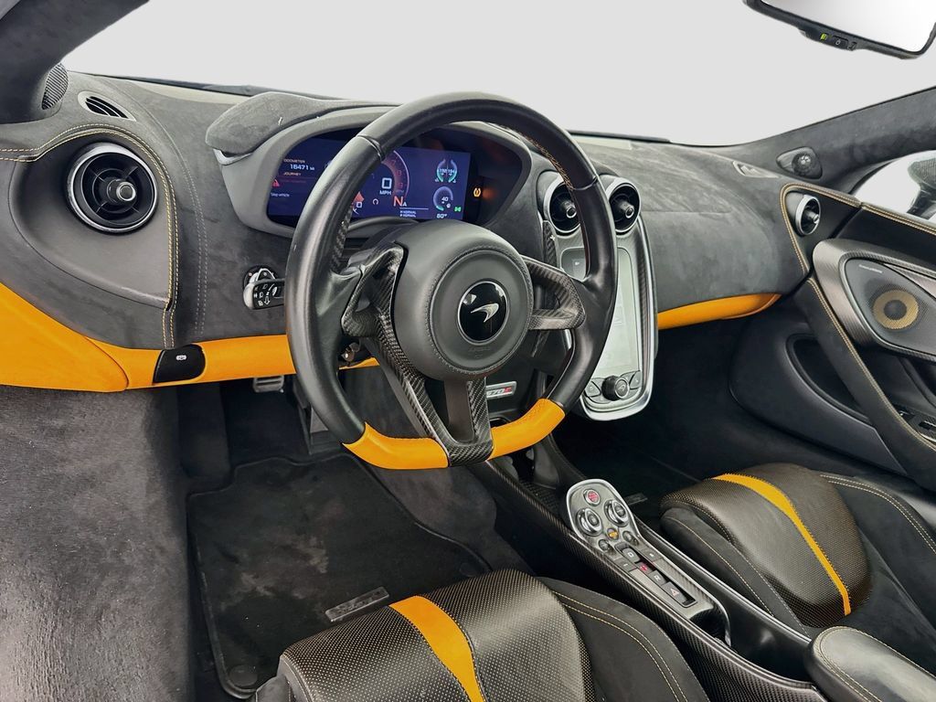 Used 2019 McLaren 570S Coupe RWD image 9