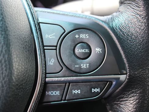 Used 2020 Toyota Avalon XLE w/ Moonroof Package FWD image 14