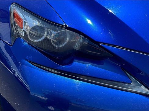 Used 2016 Lexus IS 300 AWD w/ F Sport Package image 31