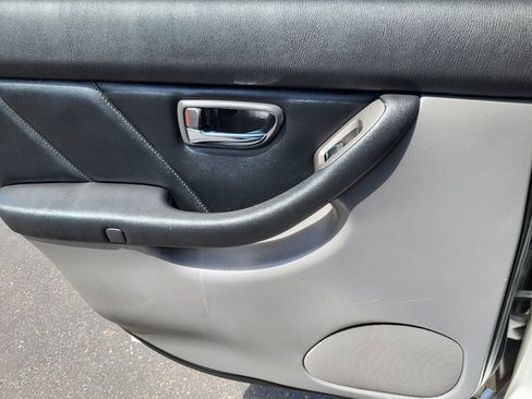 Used 2004 Subaru Baja Turbo image 19