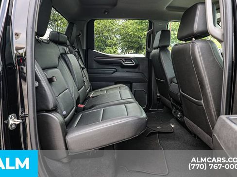 Used 2025 GMC Sierra 1500 SLT RWD image 22