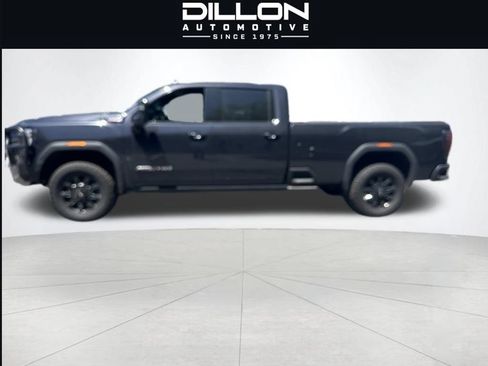 Used 2024 GMC Sierra 2500 AT4 w/ AT4 Premium Plus Package AWD/4WD image 8
