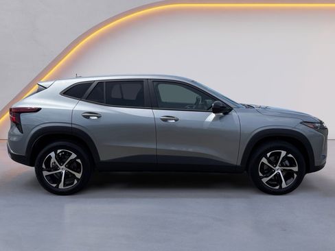 New 2026 Chevrolet Trax RS w/ Driver Confidence Package FWD image 2