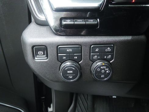Used 2026 Chevrolet Silverado 1500 LTZ w/ Technology Package AWD/4WD image 30