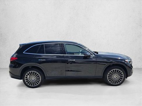Certified 2026 Mercedes-Benz GLC 300 image 4