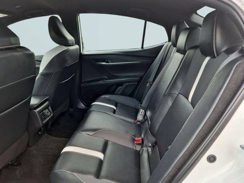 Used 2025 Toyota Camry SE FWD image 22
