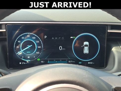 Certified 2024 Hyundai Tucson Limited AWD/4WD image 28
