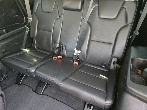 Used 2020 Kia Telluride SX w/ SX Prestige Package image 31