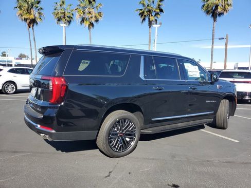New 2026 GMC Yukon XL Denali image 4