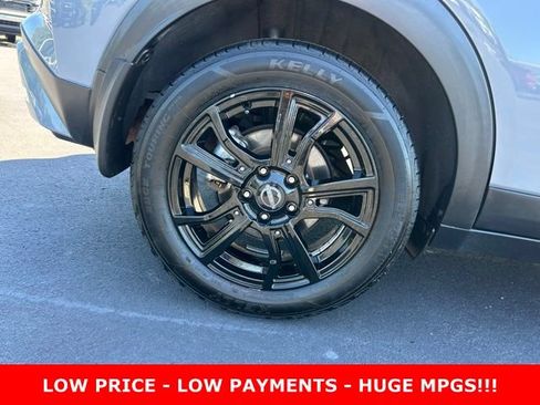 Used 2023 Nissan Kicks SV FWD image 7