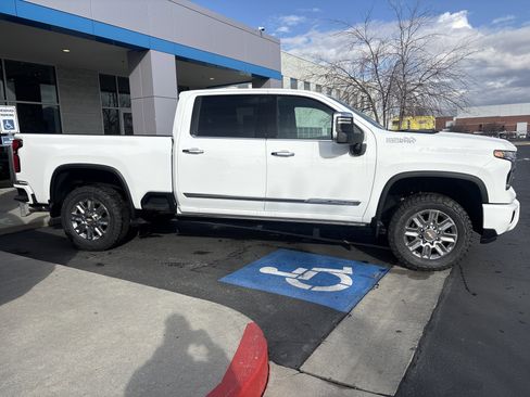 New 2026 Chevrolet Silverado 3500 High Country w/ Technology Package image 6