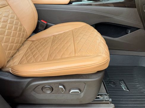 Certified 2023 Cadillac Escalade ESV Sport w/ Touring Package image 20