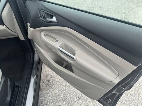 Used 2018 Ford Escape SE AWD/4WD image 4