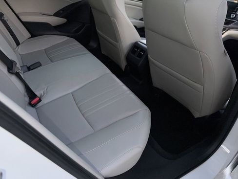 Used 2018 Honda Accord EX-L image 19