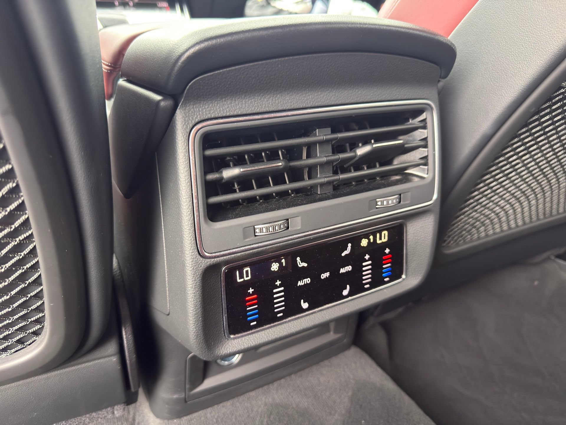 Used 2023 Audi SQ5 Premium Plus w/ Premium Plus Package AWD/4WD image 25