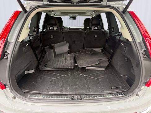 Used 2025 Volvo XC90 B6 Plus AWD/4WD image 13