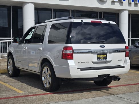 Used 2015 Ford Expedition Platinum image 4