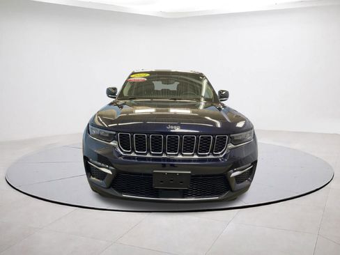 Used 2024 Jeep Grand Cherokee Limited image 2