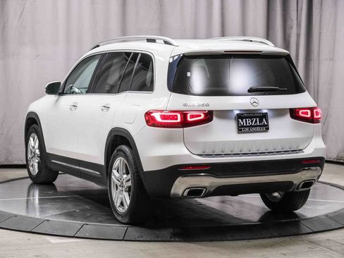 Certified 2022 Mercedes-Benz GLB 250 image 2