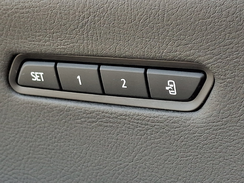 Used 2024 Cadillac XT6 Premium Luxury AWD/4WD image 26