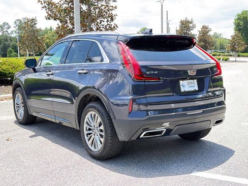 Used 2025 Cadillac XT4 Premium Luxury FWD image 3