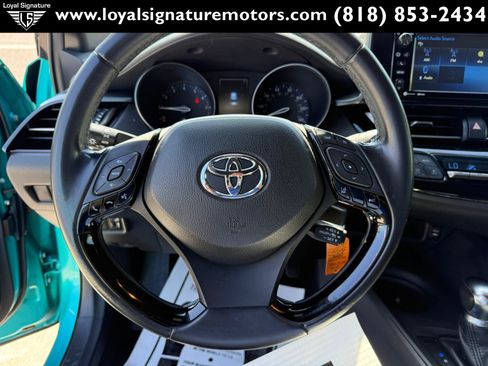 Used 2018 Toyota C-HR XLE FWD image 19