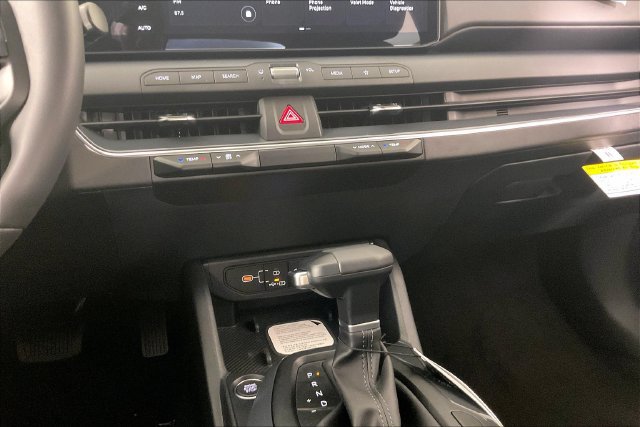 New 2026 Kia K4 GT-Line Turbo FWD image 7