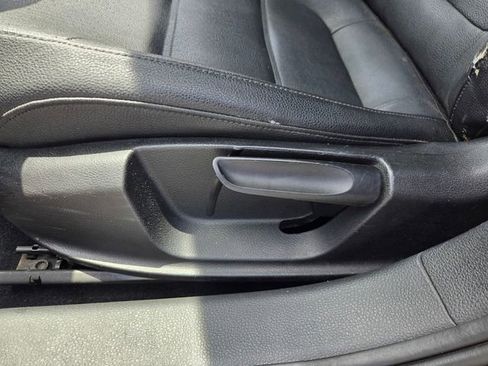 Used 2011 Volkswagen Jetta SEL FWD image 15