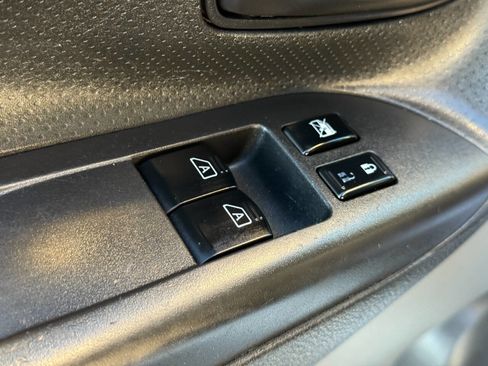 Used 2020 Nissan NV200 SV w/ Sliding Glass Door Package image 12