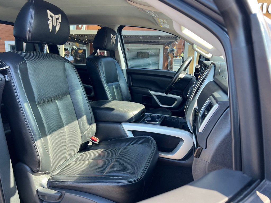 Used 2021 Nissan Titan SV w/ SV Convenience Package AWD/4WD image 25