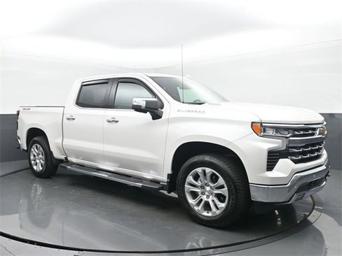 Used 2025 Chevrolet Silverado 1500 LTZ image 7