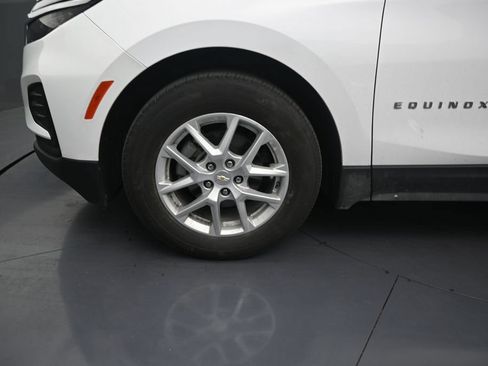 Used 2024 Chevrolet Equinox LS w/ Driver Confidence II Package FWD image 9