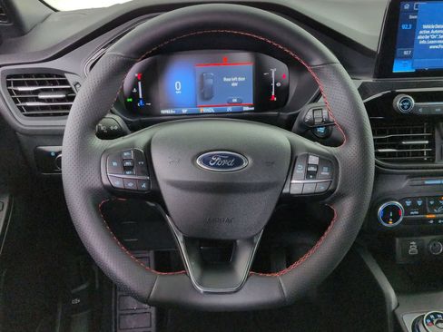 Used 2025 Ford Escape ST-Line image 21