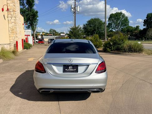 Used 2019 Mercedes-Benz C 300 Sedan image 4