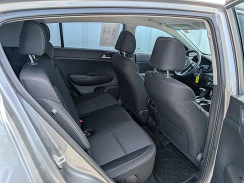Used 2020 Kia Sportage LX w/ LX Popular Package AWD/4WD image 17