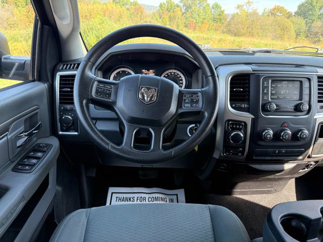 Used 2015 RAM 1500 Classic SLT AWD/4WD image 13