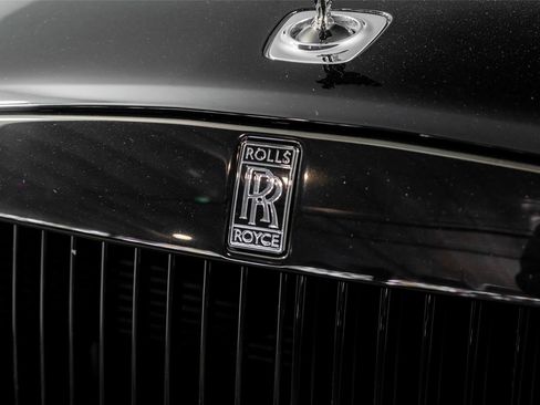 Used 2020 Rolls-Royce Wraith RWD image 25