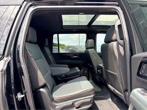 New 2026 GMC Yukon XL AT4 w/ LPO, Floor Liner Package AWD/4WD image 6