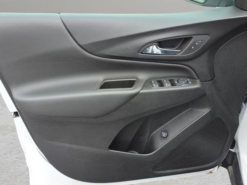 Used 2022 Chevrolet Equinox LT image 9